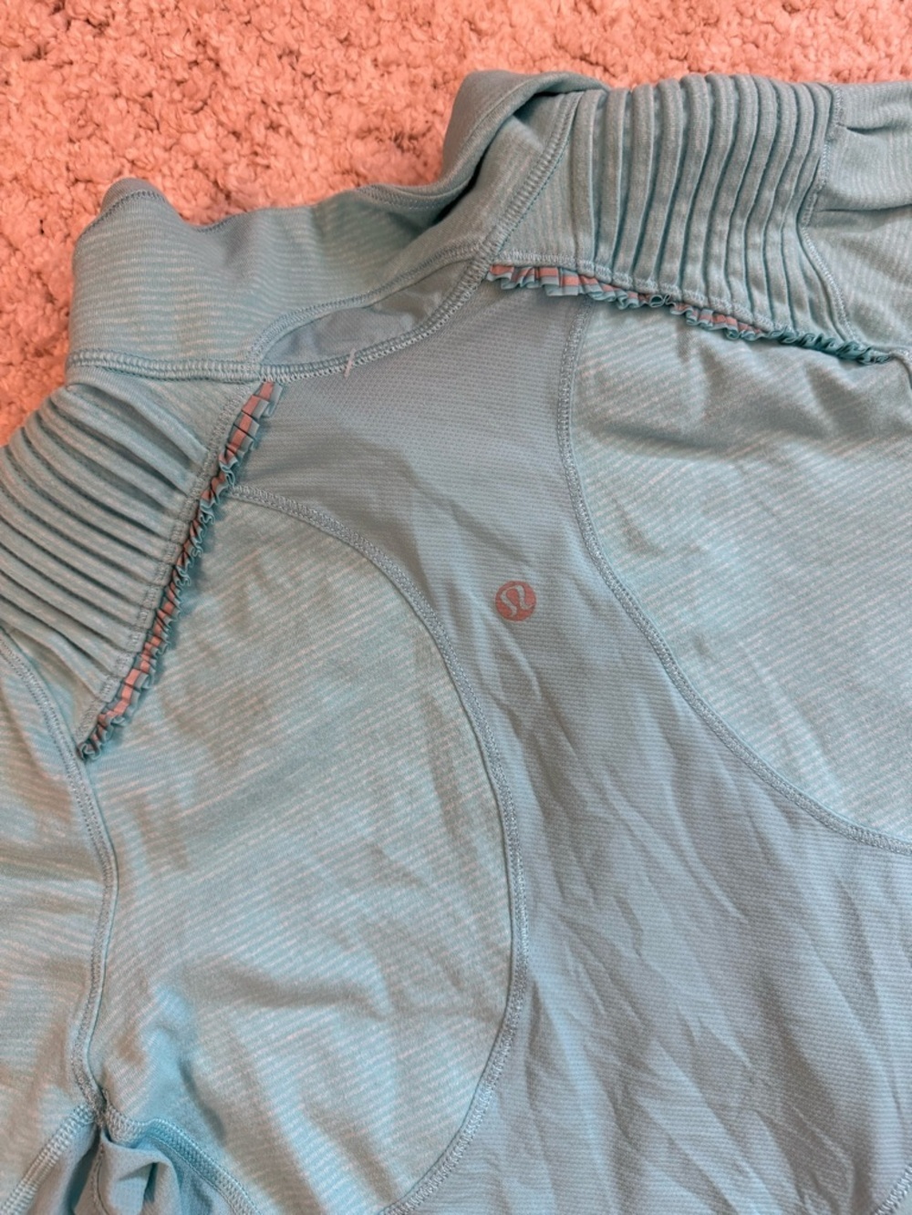 Lululemon Star Runner half-zip pullover in light blue - EUC size M best for 8 - Picture 8 of 9